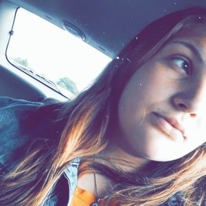 Meet your Posher, Hailey